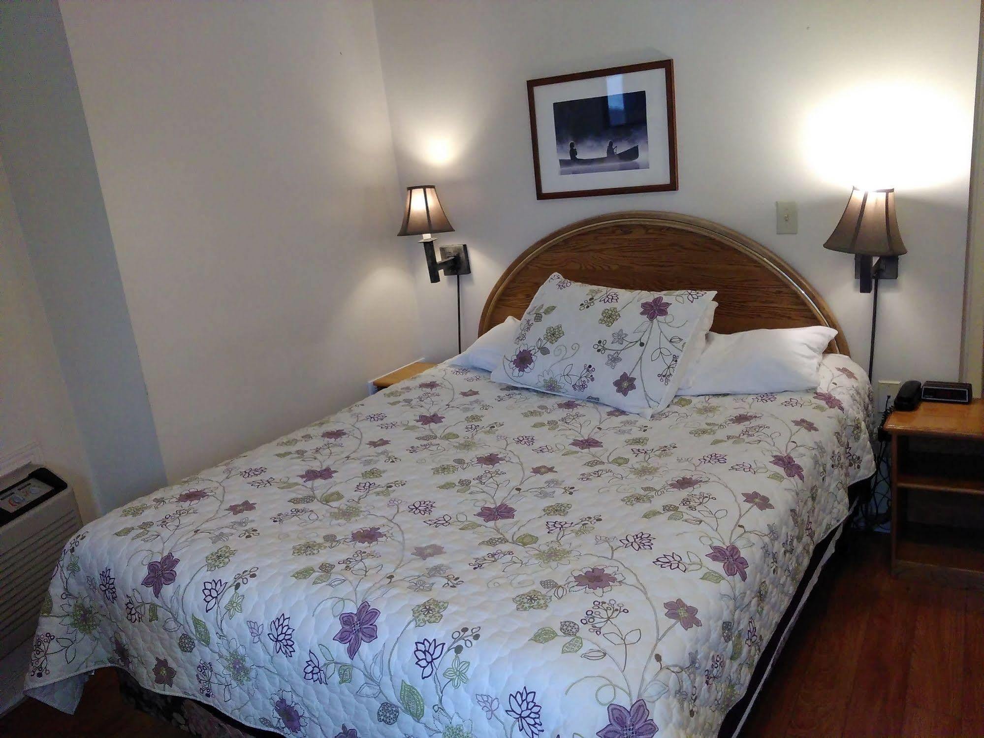 Clothier Mills Inn Kemptville 外观 照片